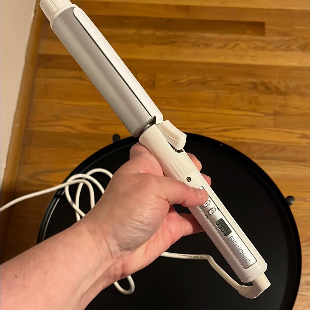 Bio Ionic curling iron
